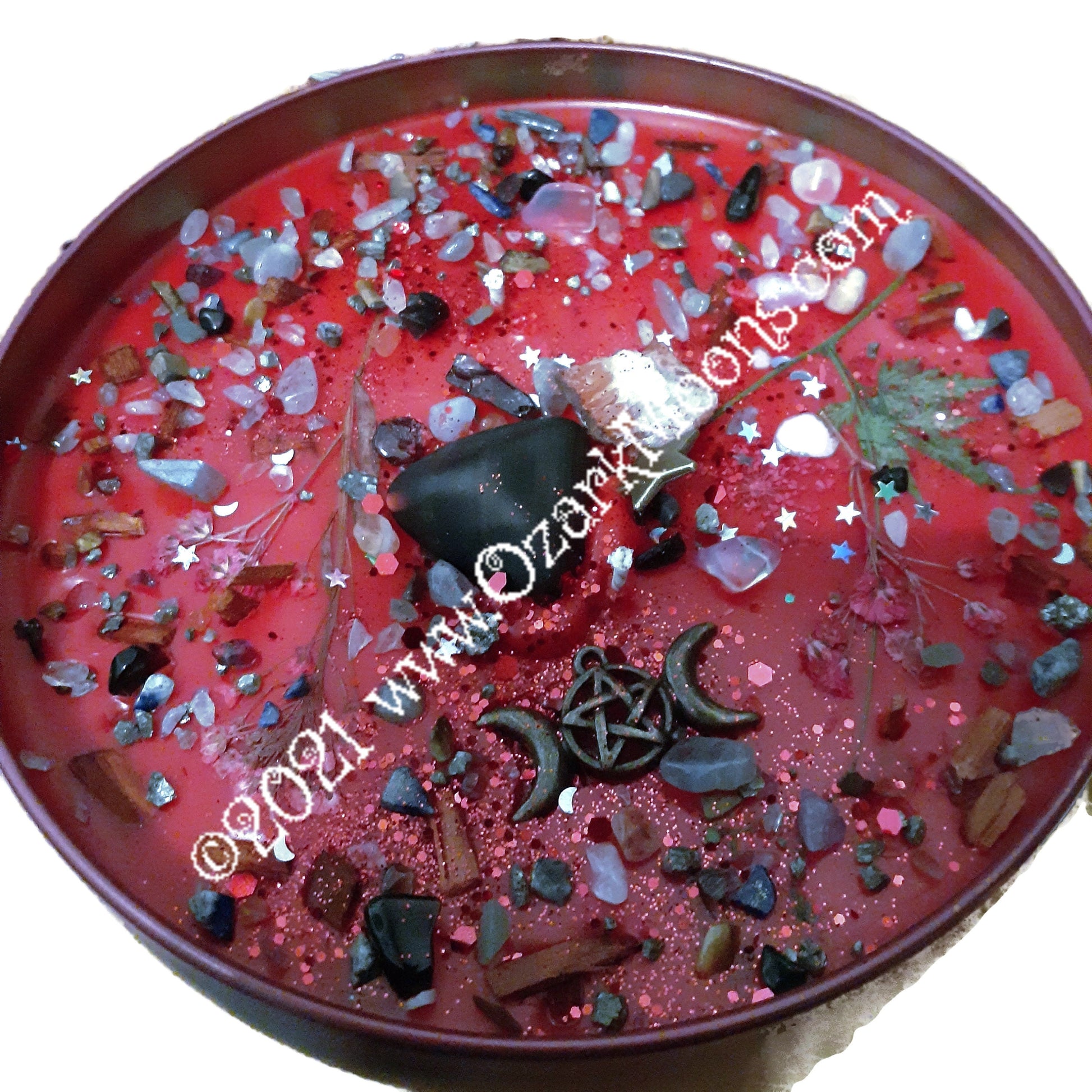 16 oz Zodiac Scented Candles in Black Candle Tin - Horoscope Gift – Your Scent Choice and Color, with Birthstone Crystals